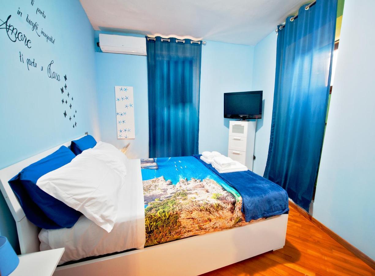 Casa "Kapri" Da Eva - Salerno Centro Con Self Check-In Apartment Exterior photo